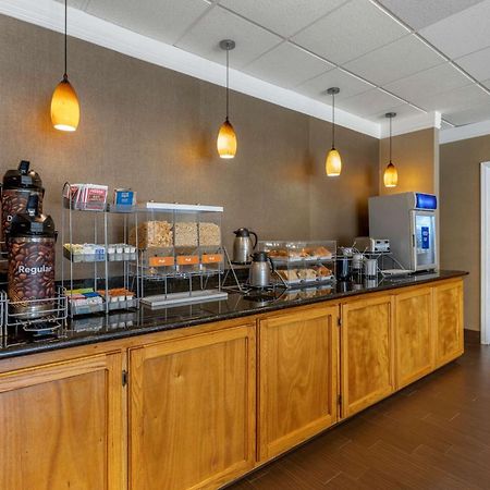 Comfort Suites Visalia - Convention Center Luaran gambar