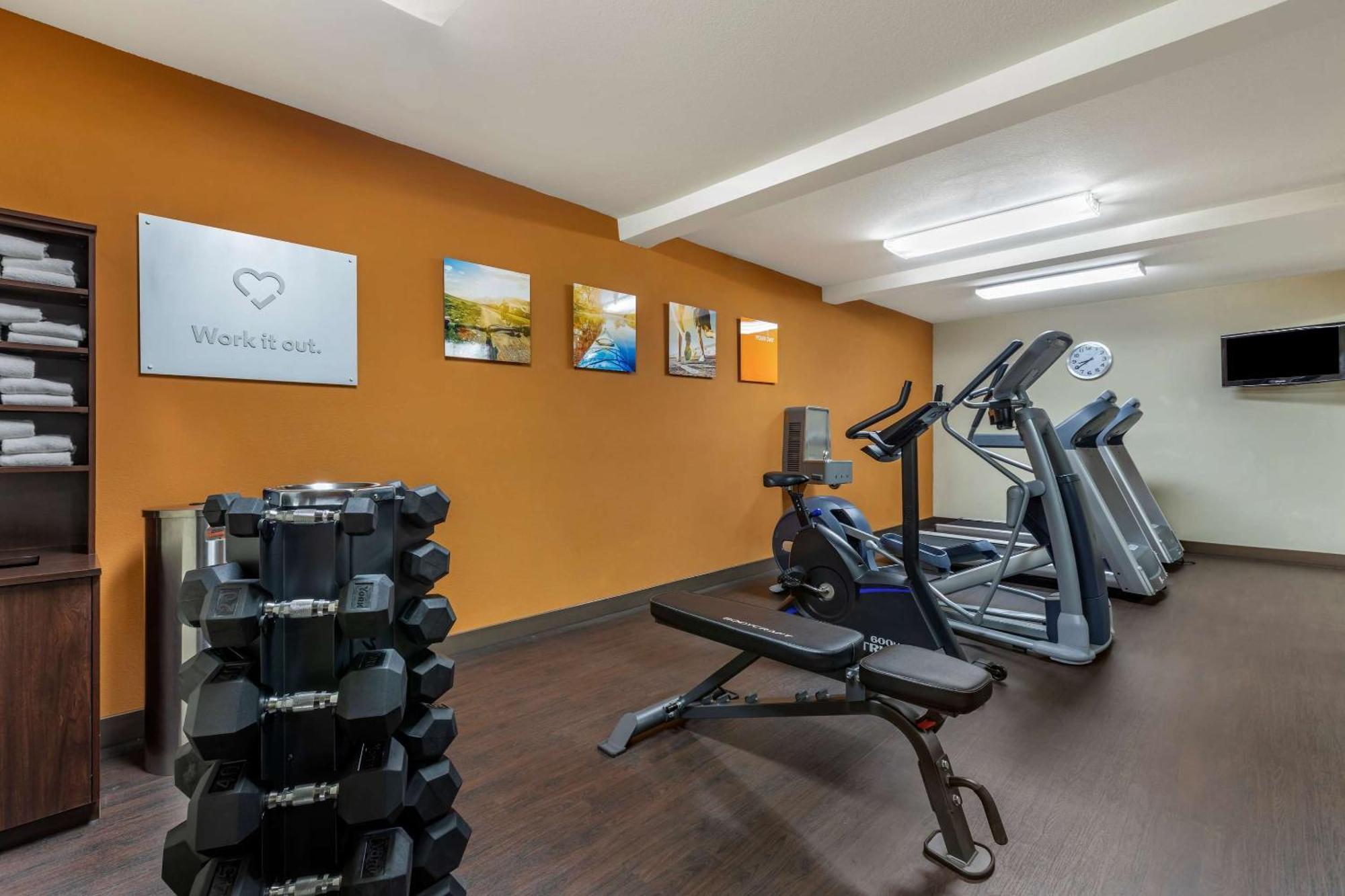 Comfort Suites Visalia - Convention Center Luaran gambar